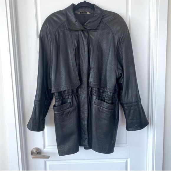 SIBYLLE LYN || vintage leather jacket - Picture 1 of 15